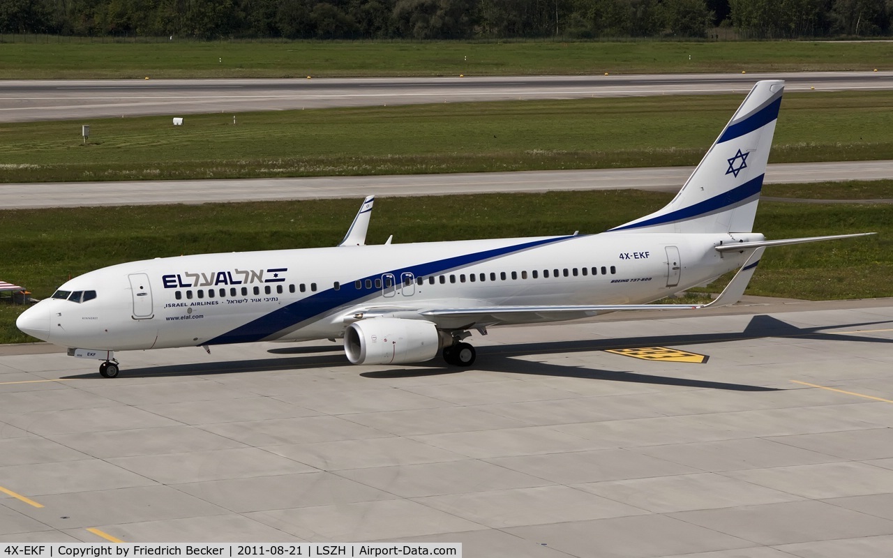 4X-EKF, 2008 Boeing 737-8HX C/N 29638, taxying to the gate