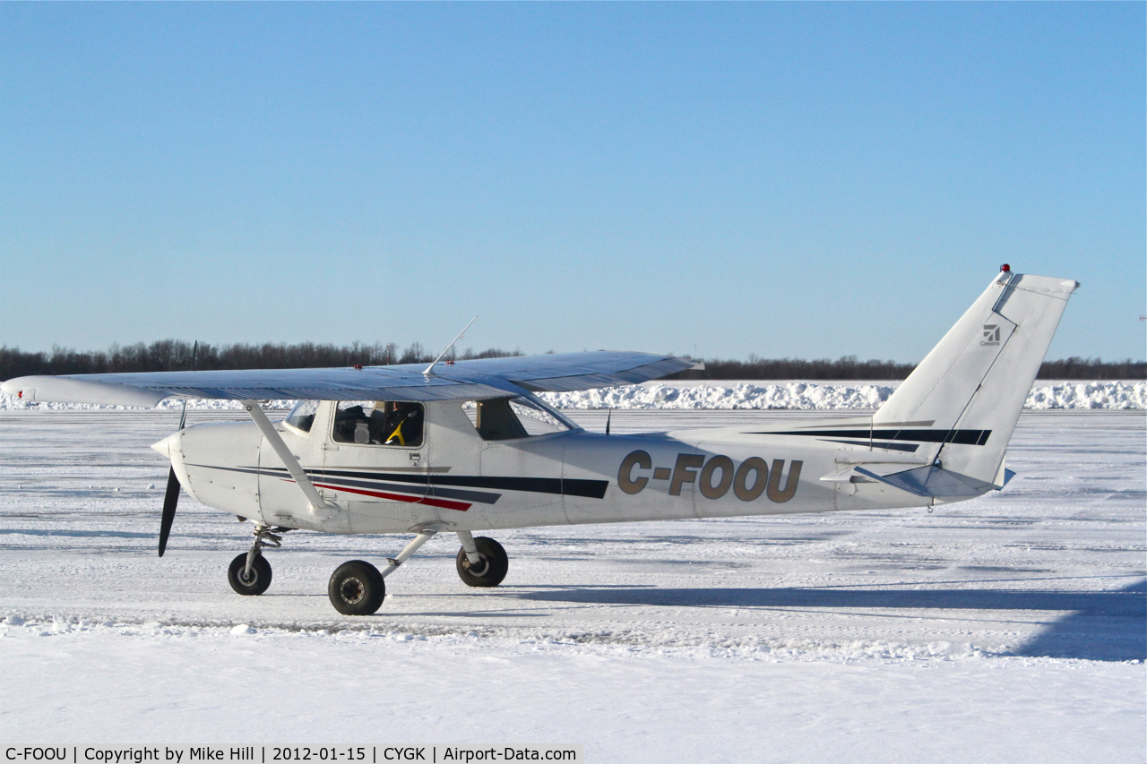 C-FOOU, 1978 Cessna 152 C/N 15282352, Seen on a cross-country training flight in Kingston, Ontario (CYGK)