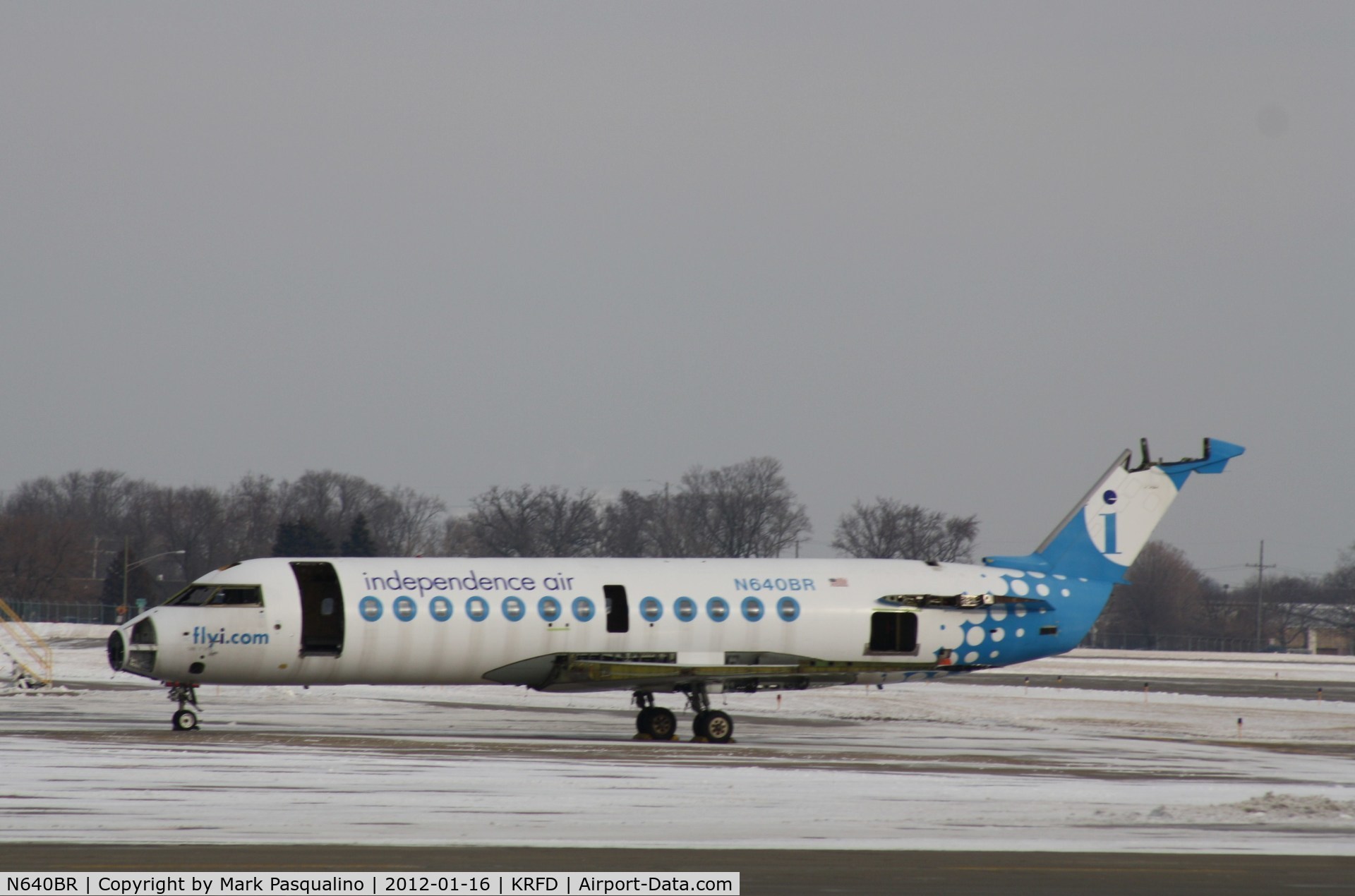 N640BR, 1999 Bombardier CRJ-200ER (CL-600-2B19) C/N 7340, CL-600-2B19