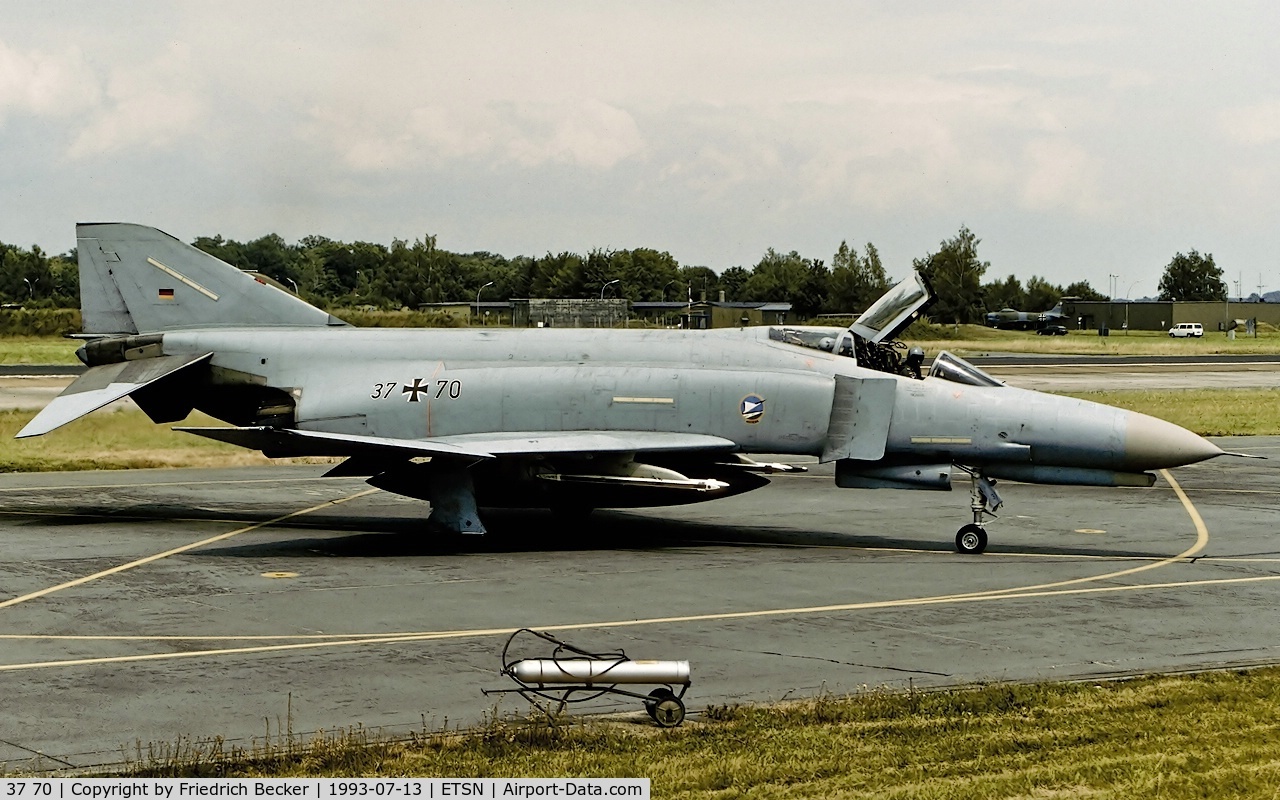 37 70, 1973 McDonnell Douglas F-4F Phantom II C/N 4518, last chance inspection