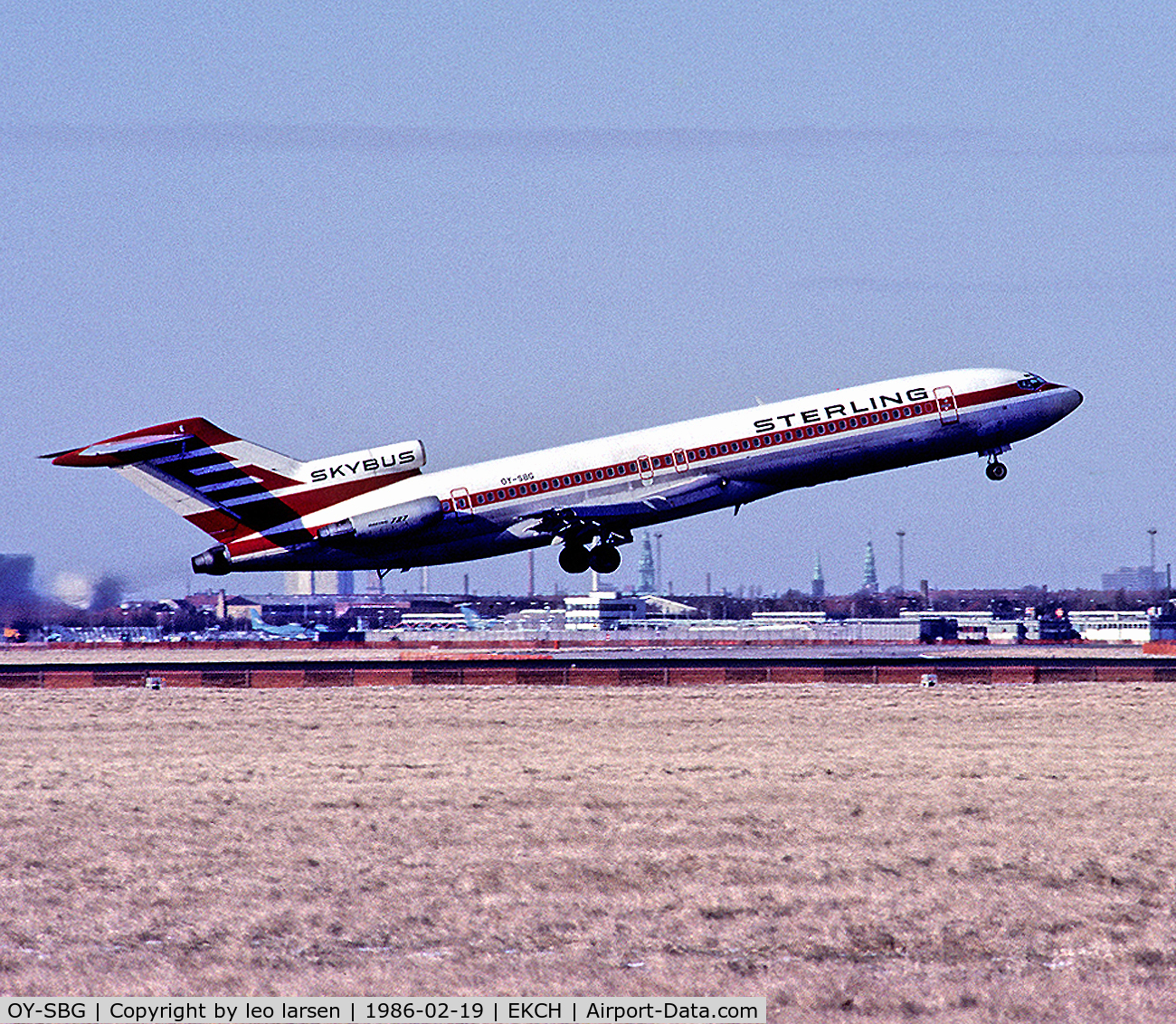 OY-SBG, 1981 Boeing 727-2J4 C/N 22574, Copenhagen Kastrup T/O R-04R 19.2.1986