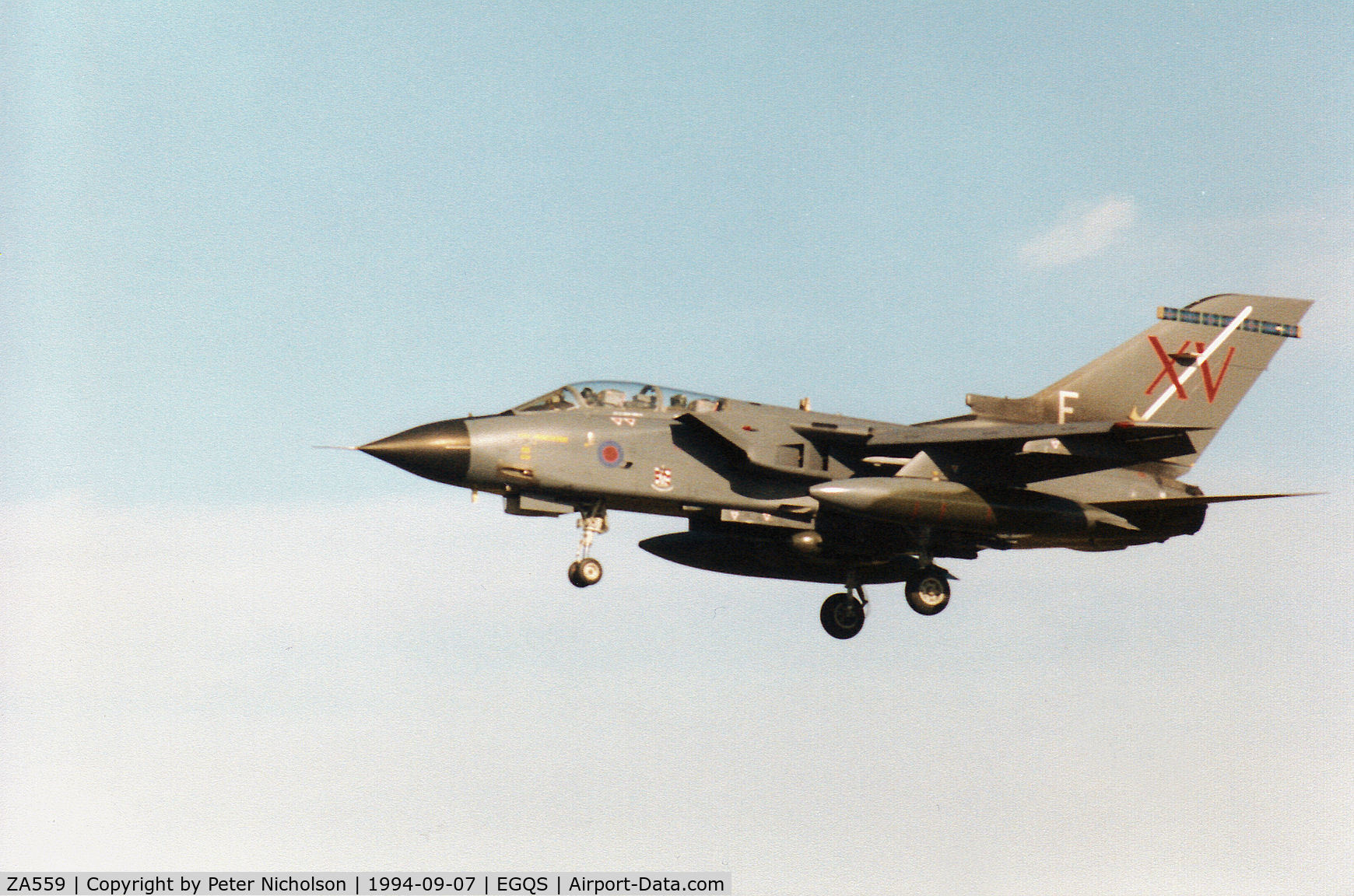 ZA559, 1981 Panavia 081/BS023/3043 C/N 081/BS023/3043, Tornado GR.1 of 15(Reserve) Squadron on finals for Runway 23 at RAF Lossiemouth in September 1994.