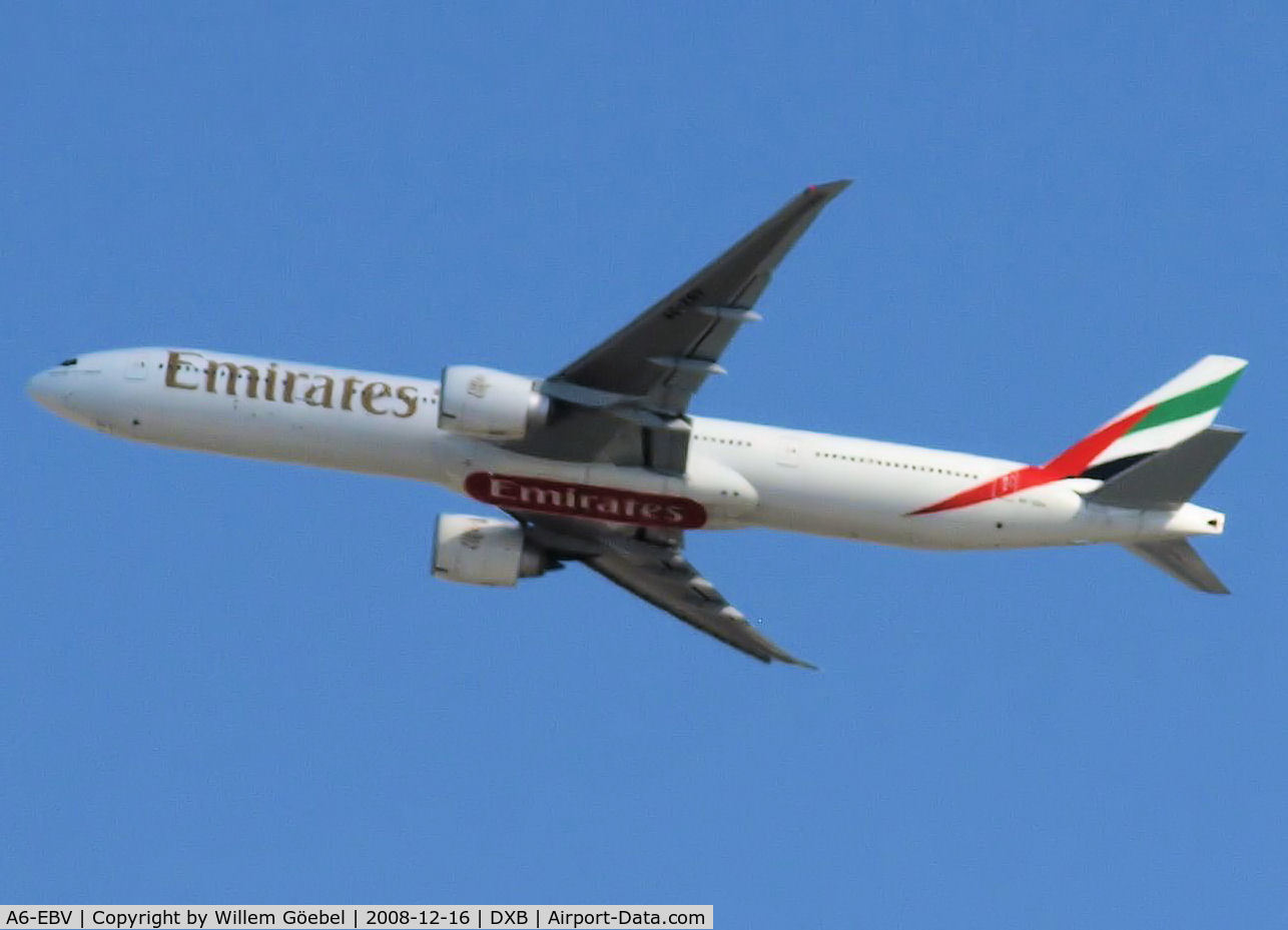 A6-EBV, 2006 Boeing 777-31H/ER C/N 32728, Take off from Dubai airport