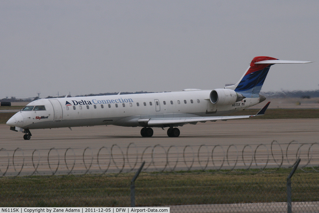 N611SK, 2002 Bombardier CRJ-701 (CL-600-2C10) Regional Jet C/N 10035, Delta Connection  at DFW airport