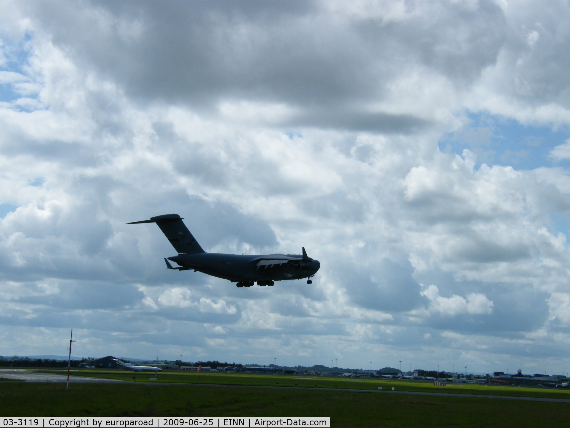 03-3119, 2003 Boeing C-17A Globemaster III C/N F-126/P-119, arriving