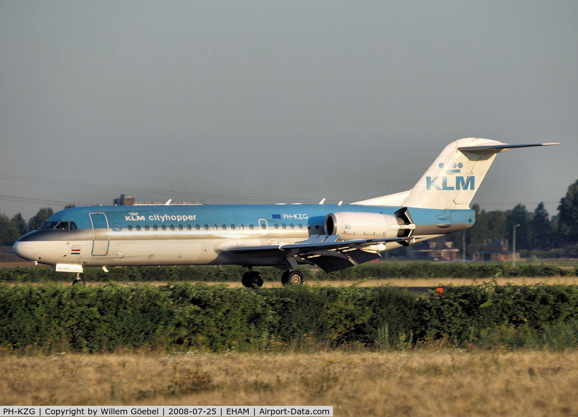 PH-KZG, 1996 Fokker 70 (F-28-0070) C/N 11578, Landing on runway R18 of Schiphol Airport