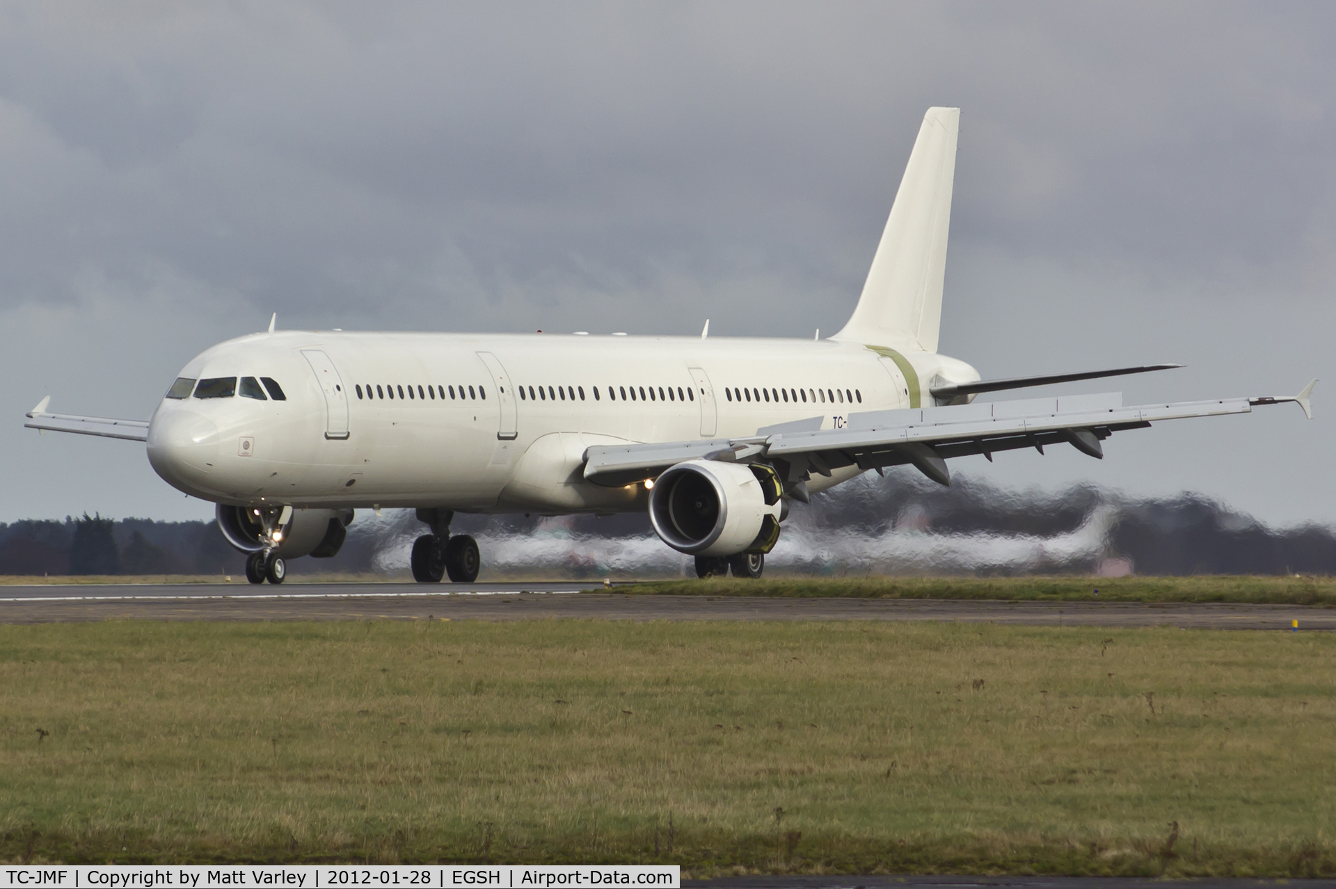 TC-JMF, 2000 Airbus A321-211 C/N 1233, Arriving at EGSH for spray into Nordwind C/S.