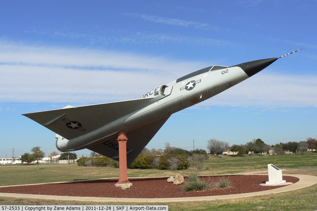 57-2533, 1957 Convair F-106B Delta Dart C/N 8-27-27, At Kelly Field - San Antonio, TX