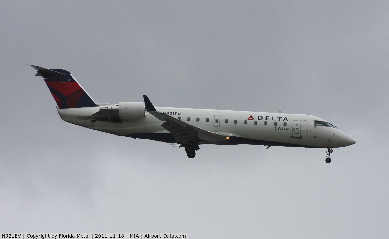 N921EV, 2003 Bombardier CRJ-200ER (CL-600-2B19) C/N 7819, ASA CRJ-200