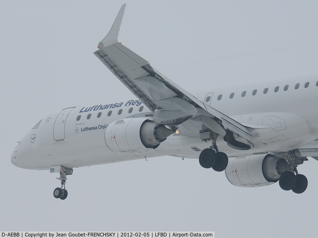 D-AEBB, 2009 Embraer 195LR (ERJ-190-200LR) C/N 19000316, DLH67X déroutement météo