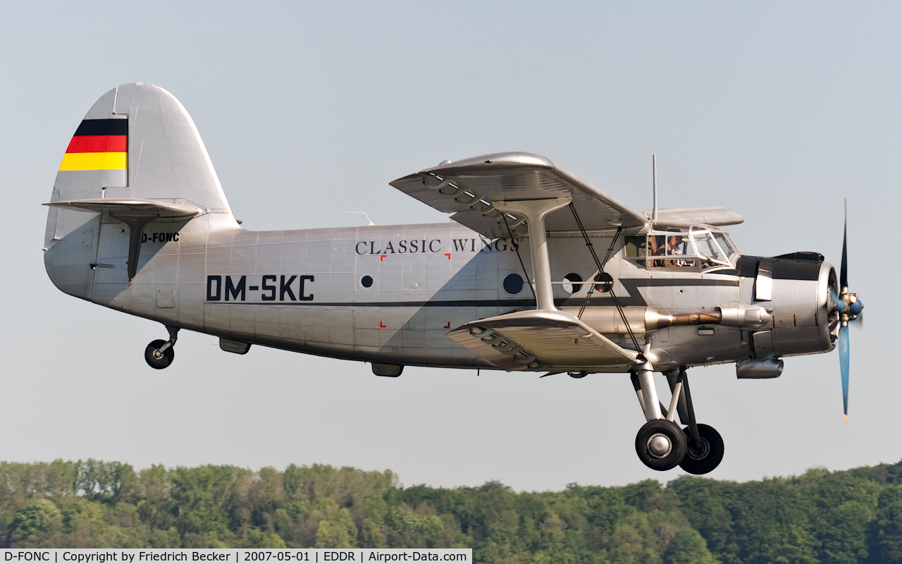 D-FONC, 1978 Antonov An-2TD C/N 1G180-42, short final