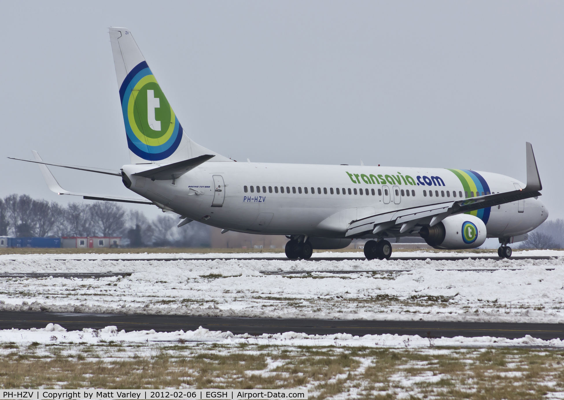 PH-HZV, 2002 Boeing 737-8K2 C/N 30650, Arriving at a snowy EGSH after and air test.