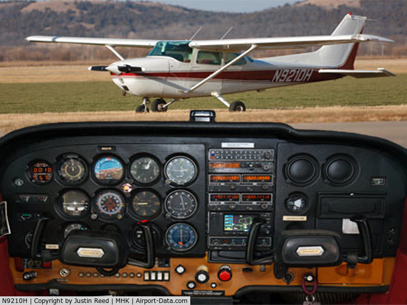 N9210H, 1975 Cessna 172M C/N 17266017, N9210H