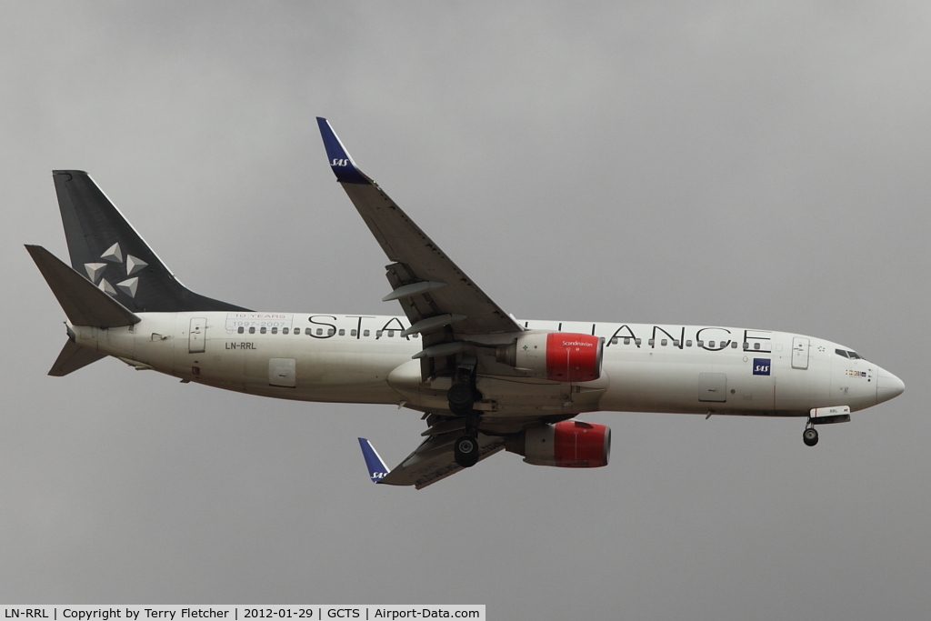 LN-RRL, 2003 Boeing 737-883 C/N 28328, SAS 2003 Boeing 737-883, c/n: 28328 in Star Alliance colours