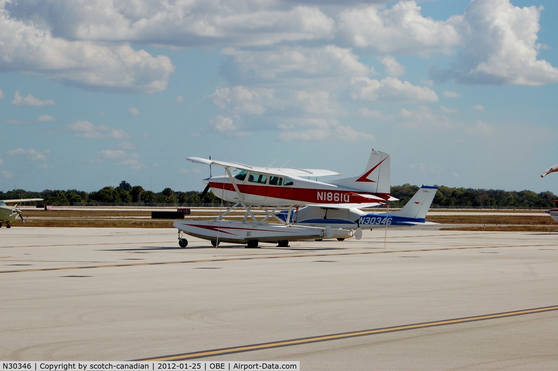 N30346, 1968 Cessna 177A Cardinal C/N 17701203, 1968 Cessna 177A N30346 in background at Okeechobee County Airport, Okeechobee, FL