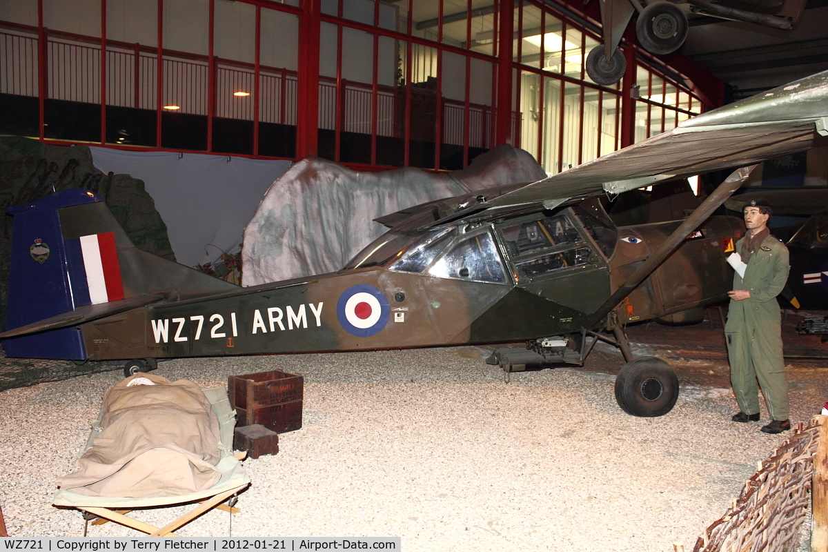 WZ721, Auster AOP.9 C/N B5/10/45, Auster AOP9, c/n: B5/10/45 at Army Flying Museum at Middle Wallop
