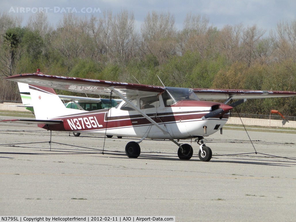 N3795L, 1965 Cessna 172G C/N 17253964, Tied down & parked