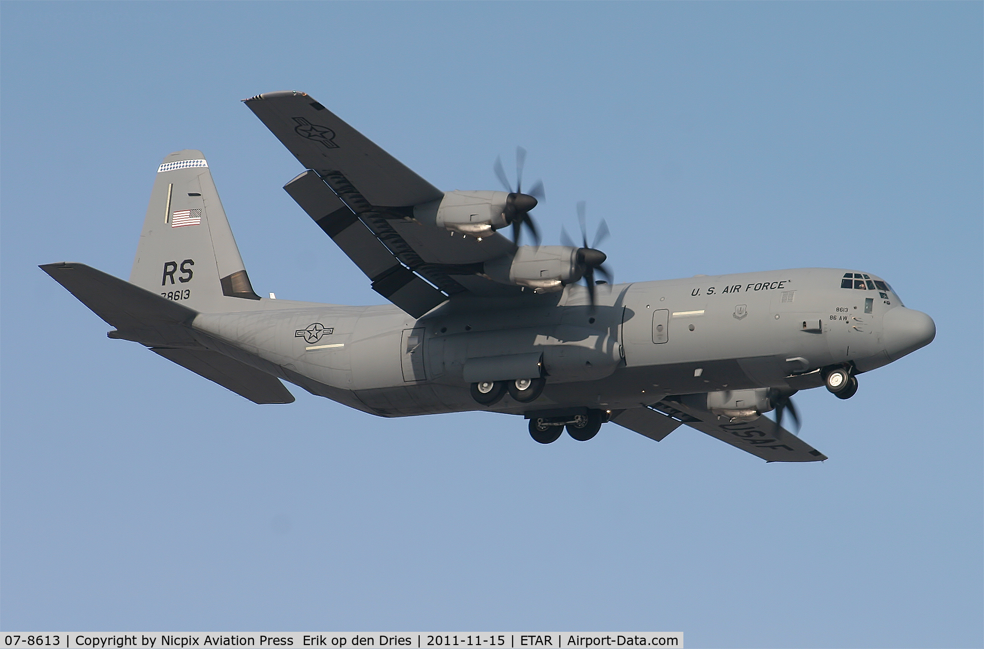 07-8613, 2004 Lockheed Martin C-130J-30 Super Hercules C/N 382-5624, 86th AW C-130J ob finals for rwy 09 at Ramstein AB.