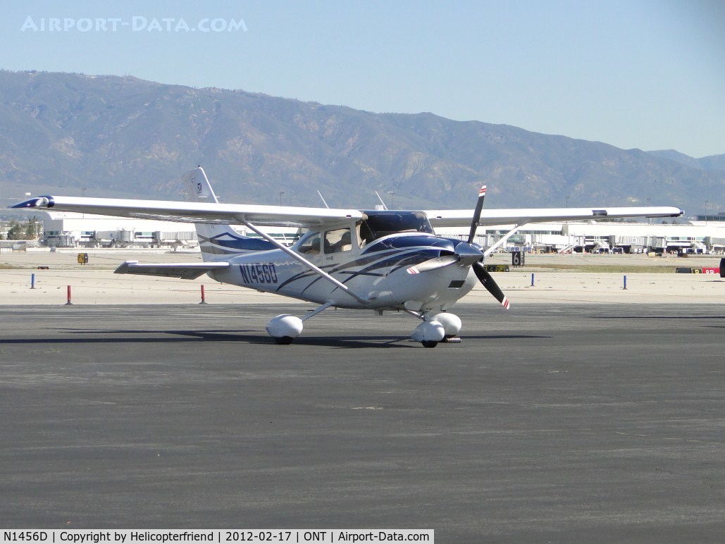 N1456D, 2007 Cessna T182T Turbo Skylane C/N T18208780, Parked on the south side