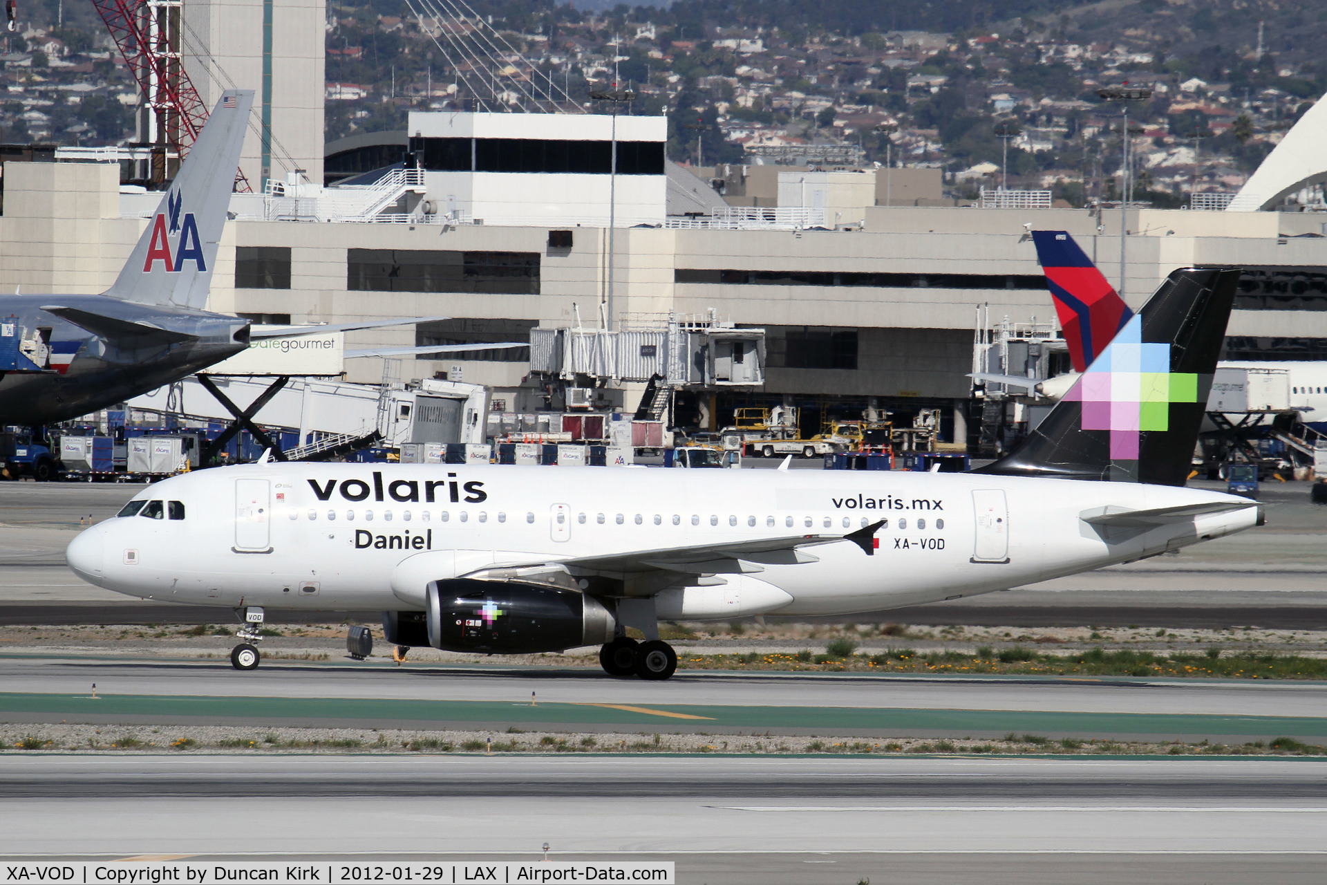 XA-VOD, 2007 Airbus A319-133 C/N 3045, Volaris scheduled arrival at LAX