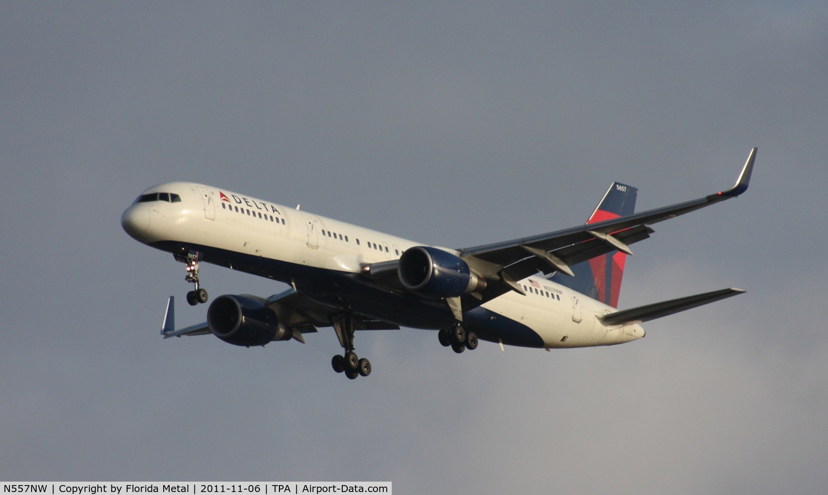 N557NW, 2002 Boeing 757-251 C/N 33393, ex Northwest - Delta 757