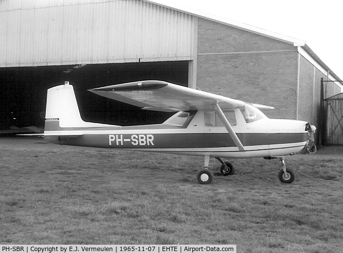 PH-SBR, Cessna 150E C/N 15061440, Teuge Airfield, The Netherlands, November 1965