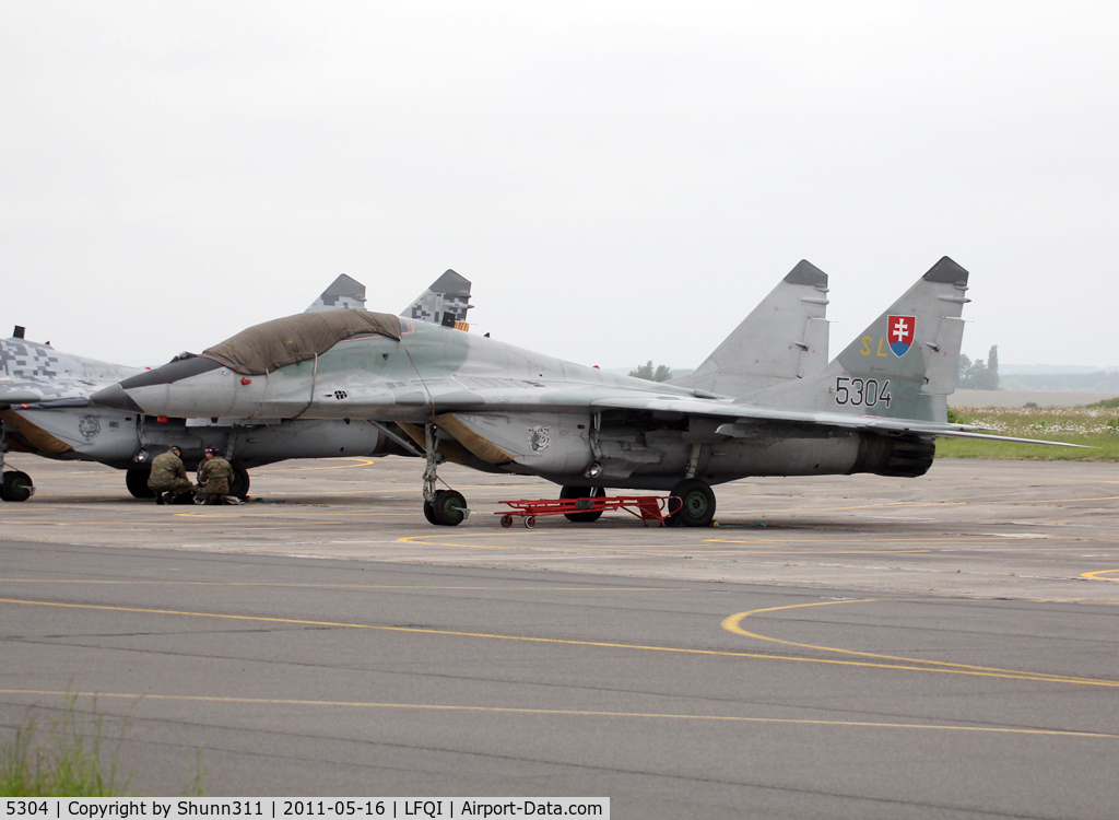 5304, Mikoyan-Gurevich MiG-29UB C/N N50903028253, Participant of the Tiger Meet 2011...