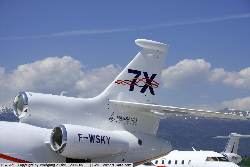 F-WSKY, 2007 Dassault Falcon 7X C/N 3, EBACE 2006