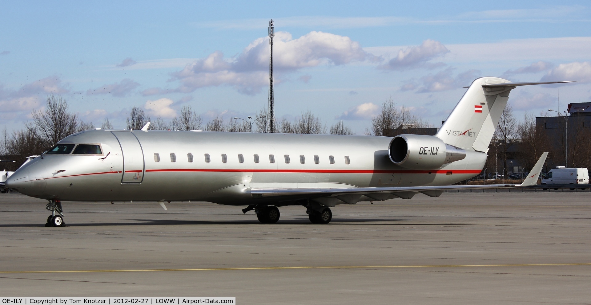 OE-ILY, 2007 Bombardier CRJ-200LR (CL-600-2B19) C/N 8076, LOWW-VIE-General Aviation