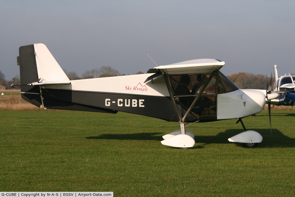 G-CUBE, 2004 Skyranger 912(2) C/N BMAA/HB/336, Visitor