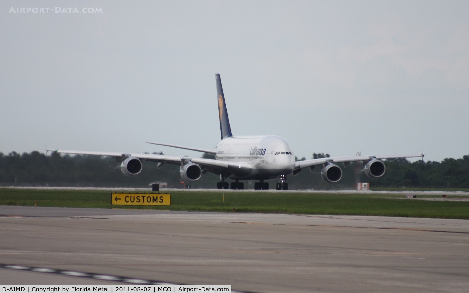 D-AIMD, 2010 Airbus A380-841 C/N 048, Lufthansa A380 starting its take off roll on Runway 18R