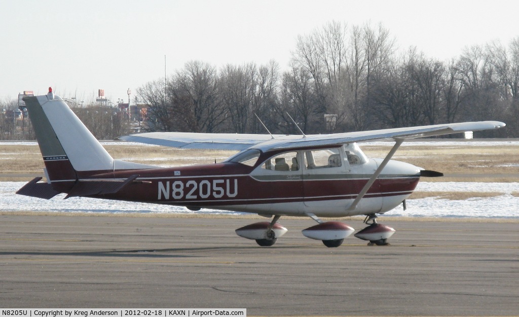 N8205U, 1964 Cessna 172F C/N 17252105, Cessna 172F Skyhawk on the line.