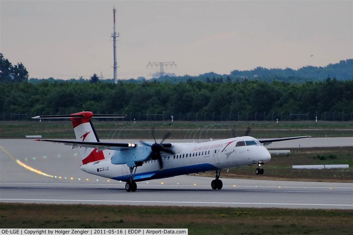 OE-LGE, 2001 De Havilland Canada DHC-8-402Q Dash 8 C/N 4042, Please note this visible turbulences behind the engines!