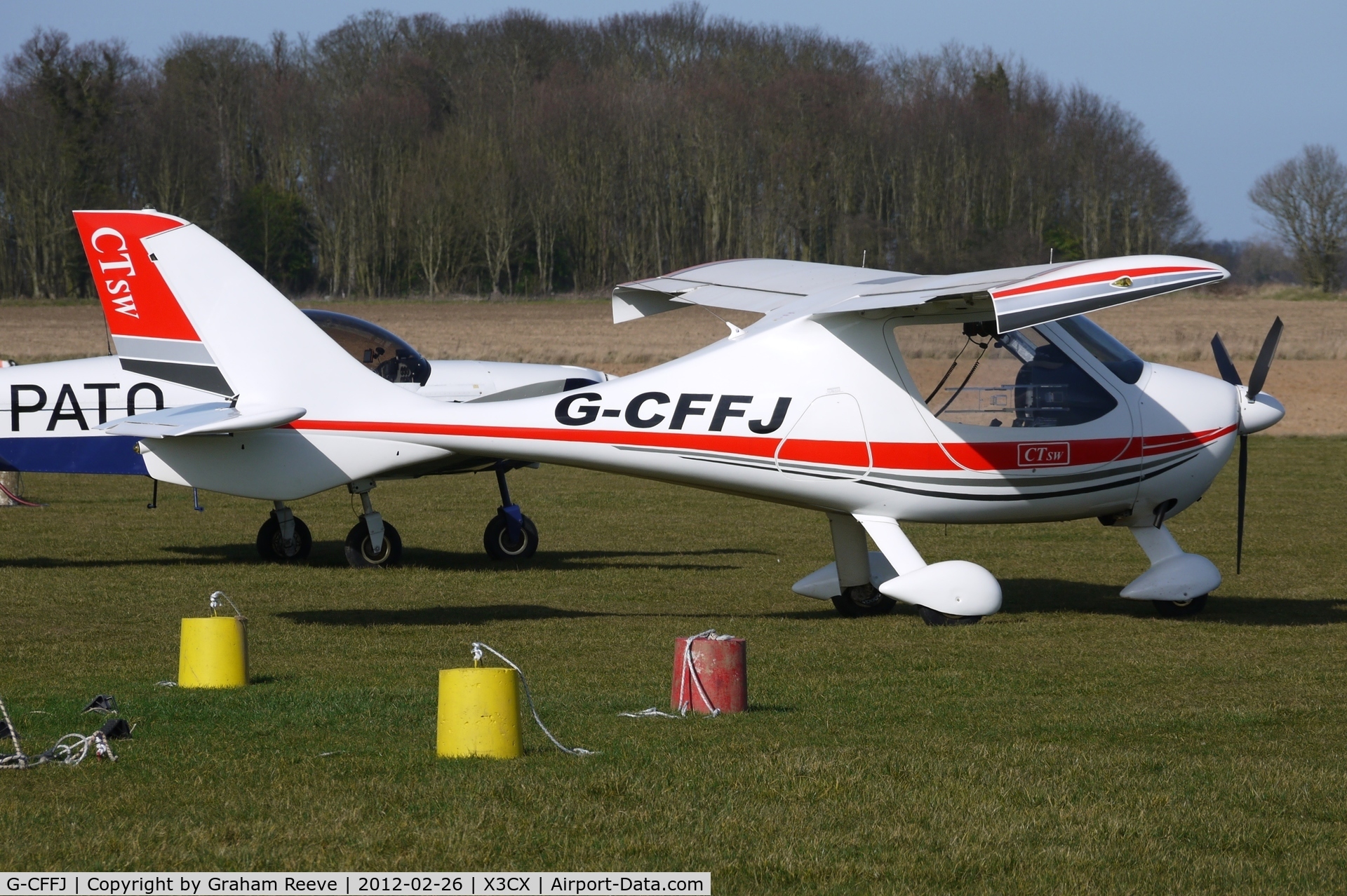 G-CFFJ, 2008 Flight Design CTSW C/N 8391, Parked at Northrepps.