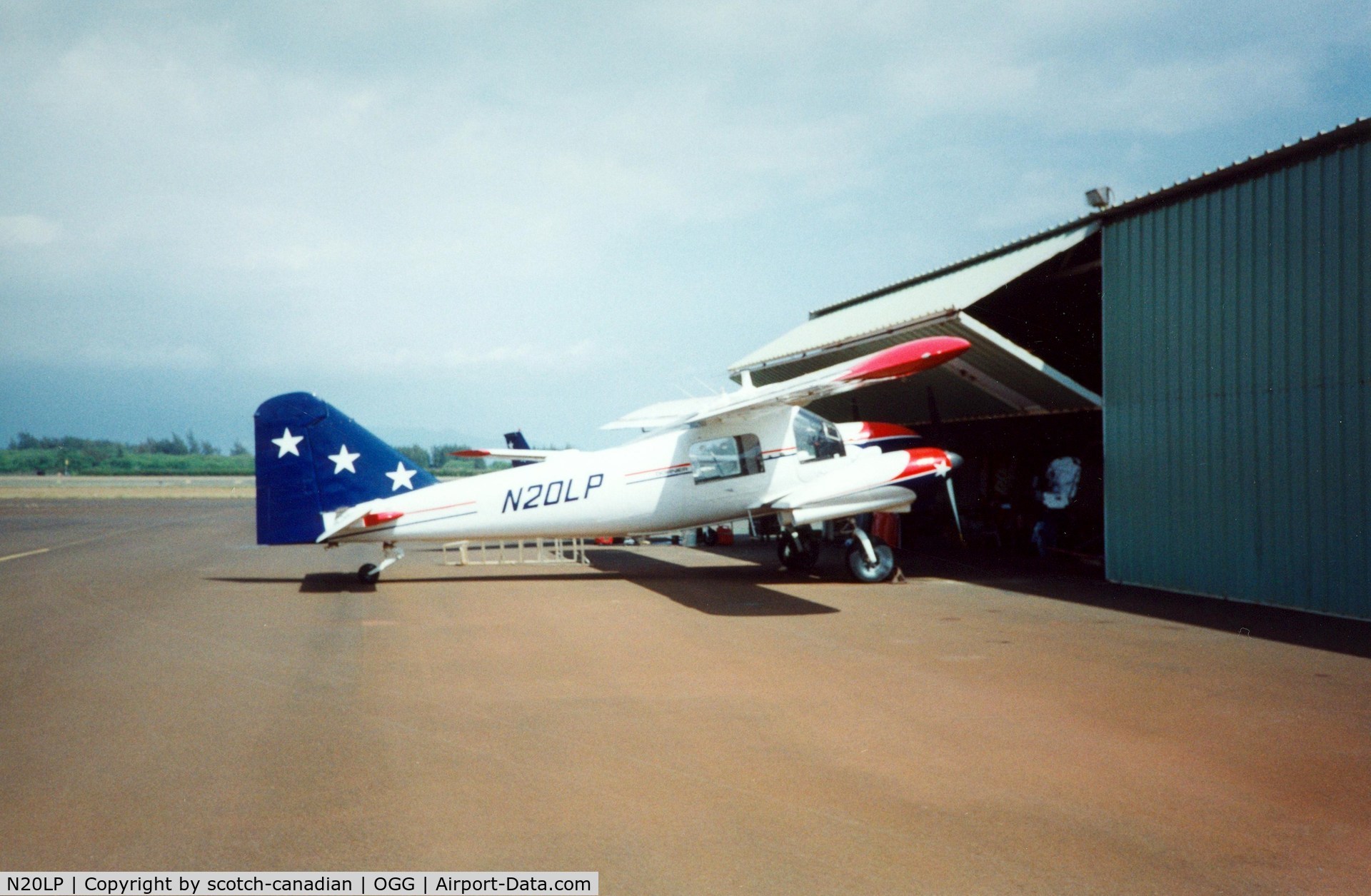 N20LP, 1964 Dornier Do-28A-1 C/N 3050, 1964 Dornier DO28 A-1 N20LP at Kahului Airport, Maui, HI - April 1992