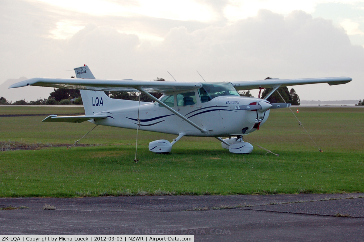ZK-LQA, Cessna 172M C/N 17262551, At Whangarei
