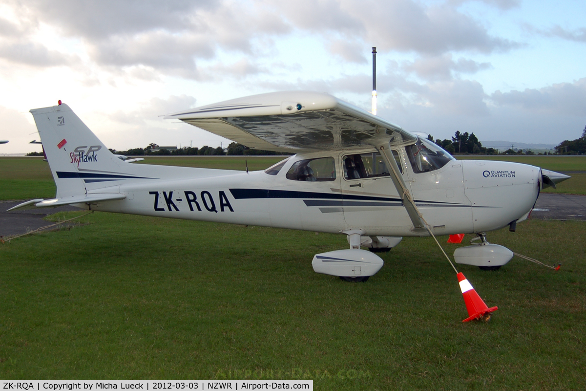 ZK-RQA, 2002 Cessna 172S C/N 172S9035, At Whangarei