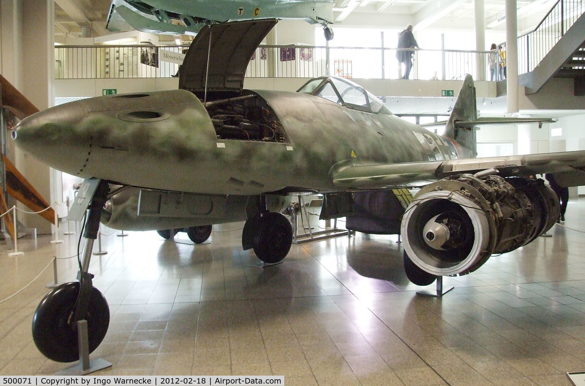 500071, 1945 Messerschmitt Me 262A-1a Schwalbe C/N 500071, Messerschmitt Me 262A at the Deutsches Museum, München (Munich)