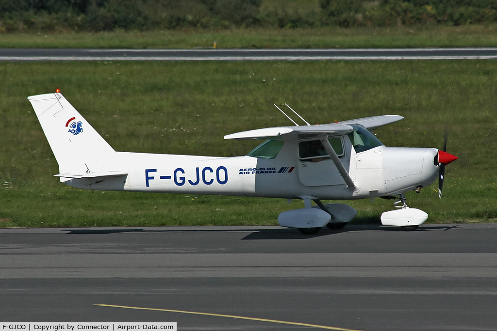 F-GJCO, Reims F152 C/N 152-81503, No description.