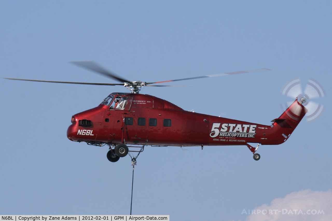 N6BL, 1962 Sikorsky S-58ET C/N 58-1567, 5 State Helicopter S-58 lifting HVAC units in Grand Prairie, TX