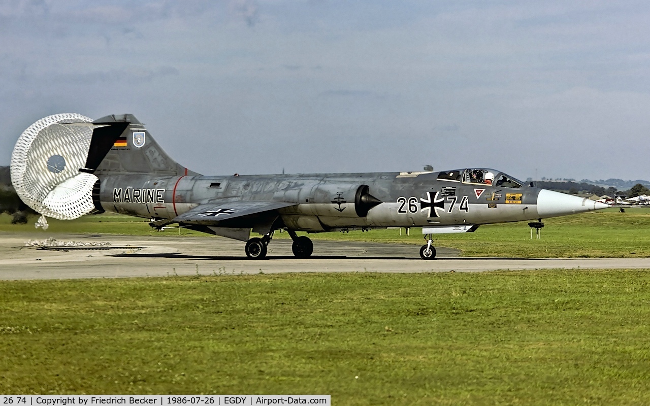 26 74, Lockheed F-104G Starfighter C/N 683-7420, vacating the runway