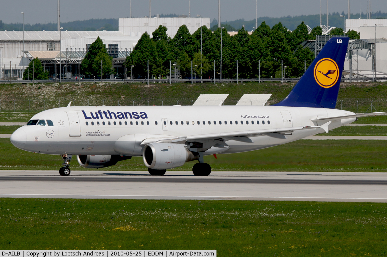 D-AILB, 1996 Airbus A319-114 C/N 610, named Wittenberg/Lutherstadt