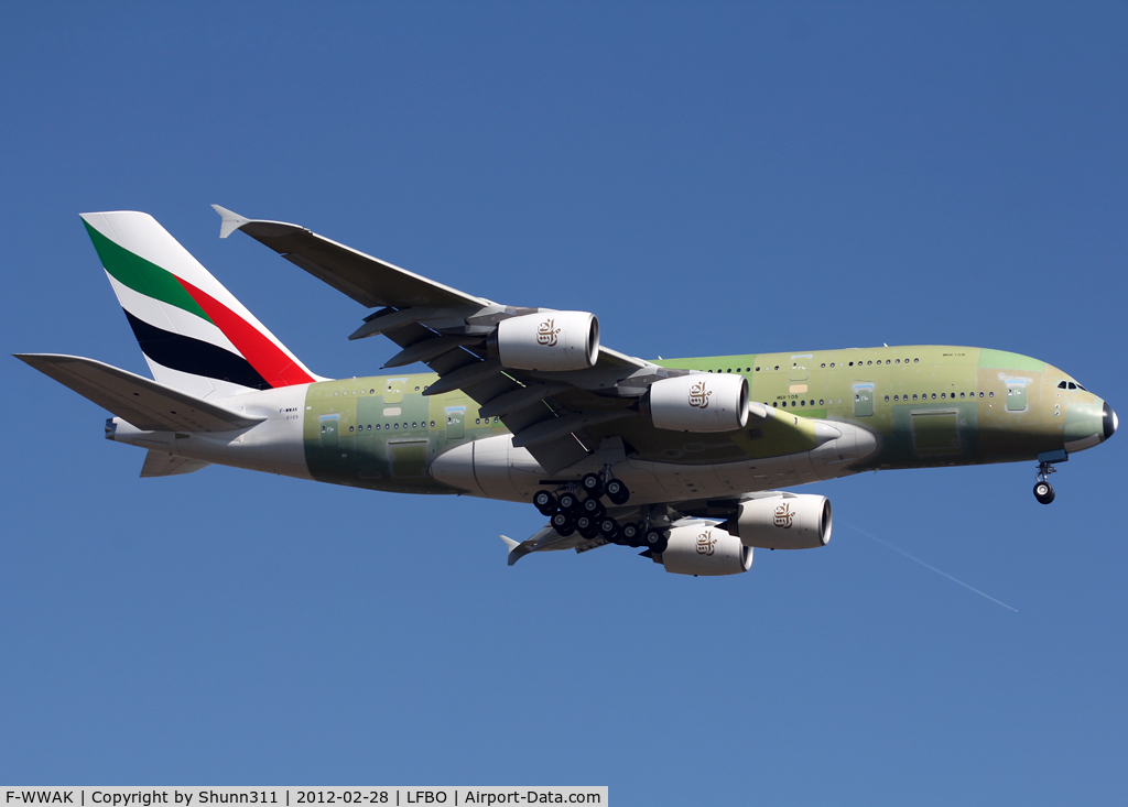 F-WWAK, 2012 Airbus A380-861 C/N 105, C/n 0105 - For Emirates as A6-EDX