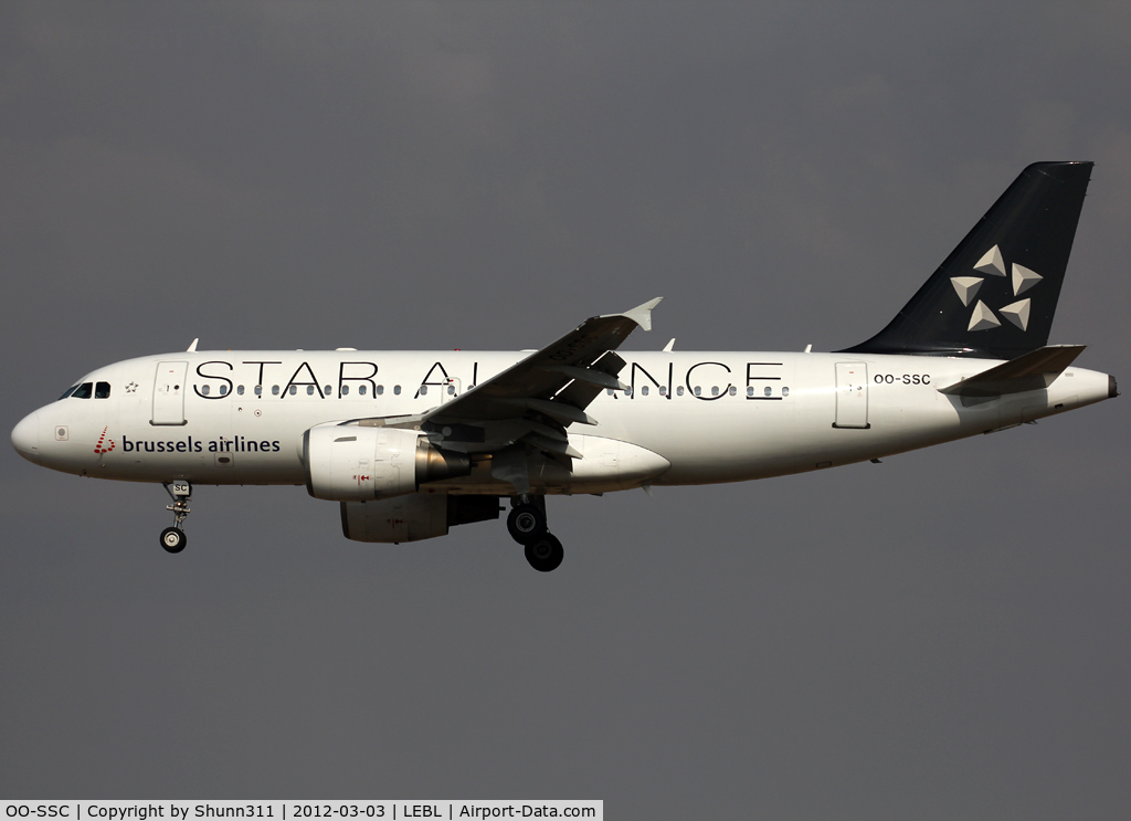 OO-SSC, 1999 Airbus A319-112 C/N 1086, Landing rwy 25R with white engines c/s