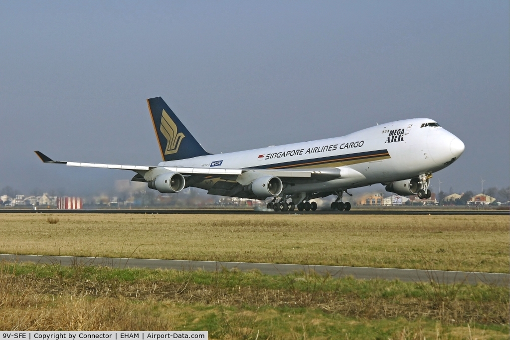 9V-SFE, 1996 Boeing 747-412F/SCD C/N 28263, Arriving at the Polderbaan.