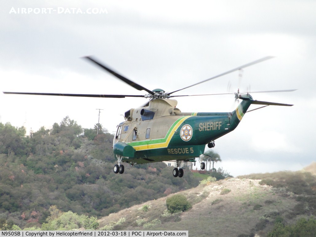 N950SB, Sikorsky SH-3H Sea King C/N 61372, Climbing out to avoid the terrain and cross over Puddingstone Lake