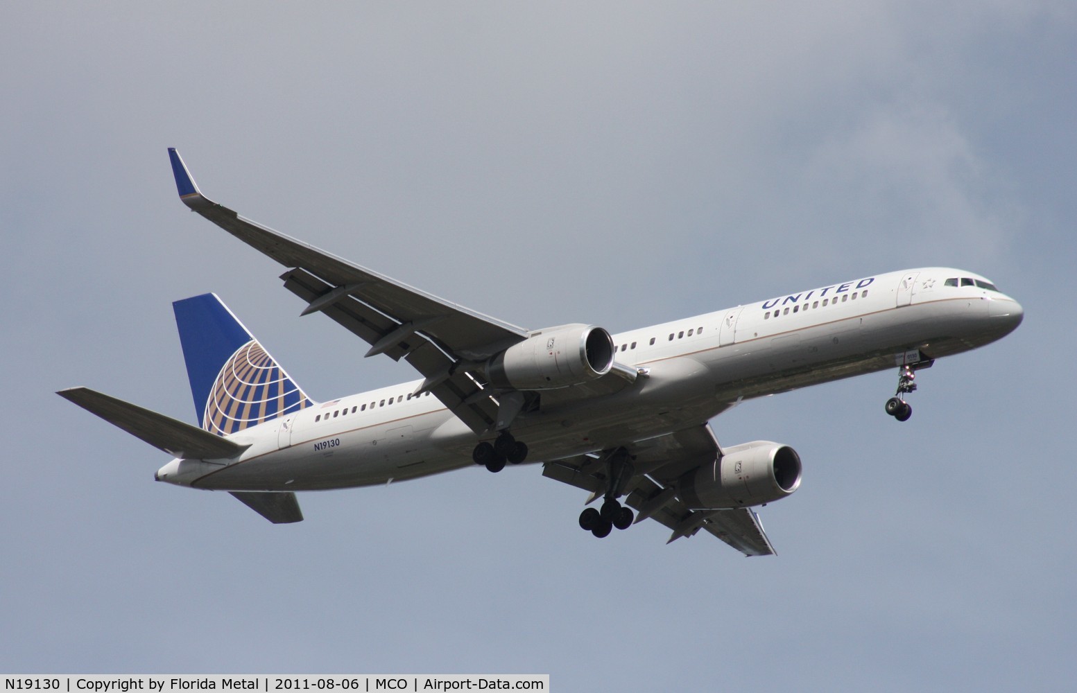 N19130, 1998 Boeing 757-224/ER C/N 28970, United 757