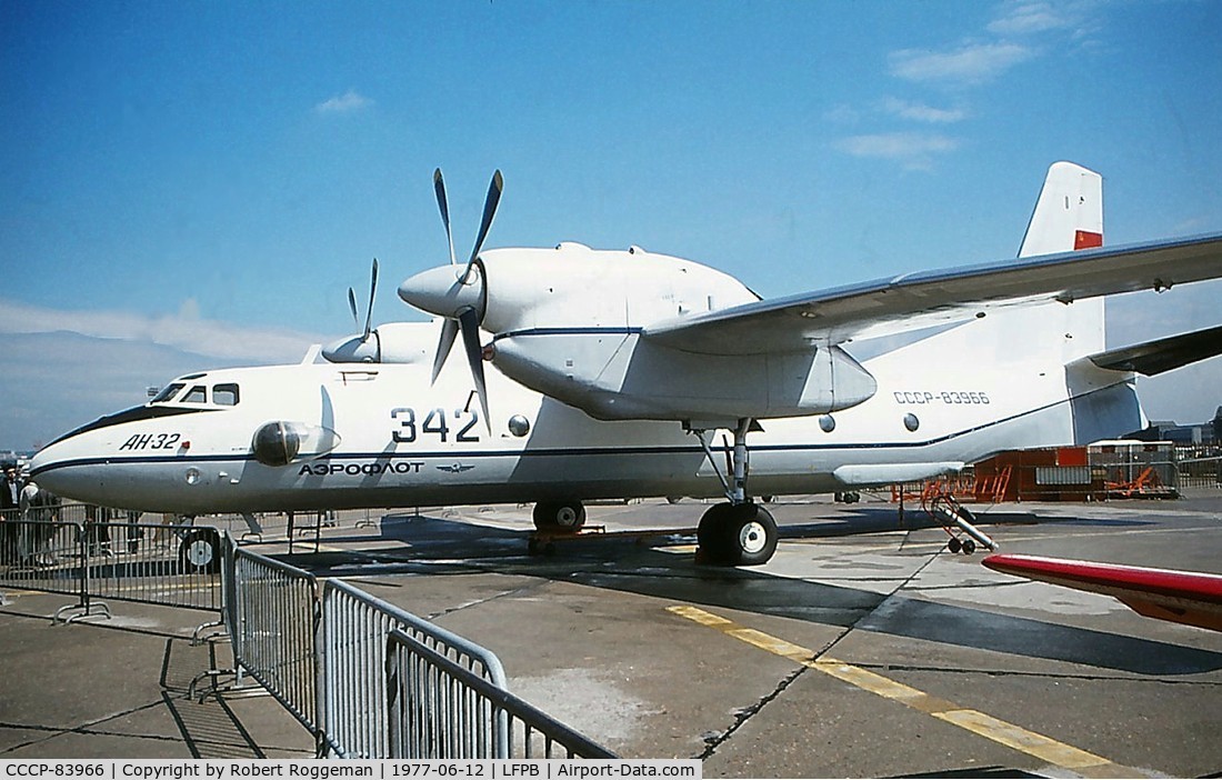 CCCP-83966, 2000 Antonov An-32 C/N 1006, Aeroflot.