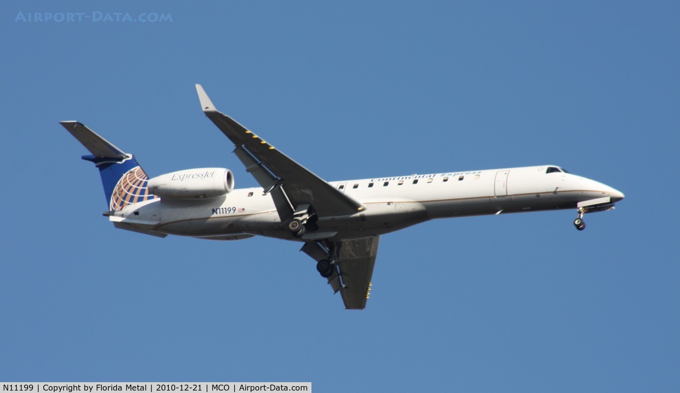 N11199, 2006 Embraer ERJ-145XR (EMB-145XR) C/N 14500953, Continental Express E145XR