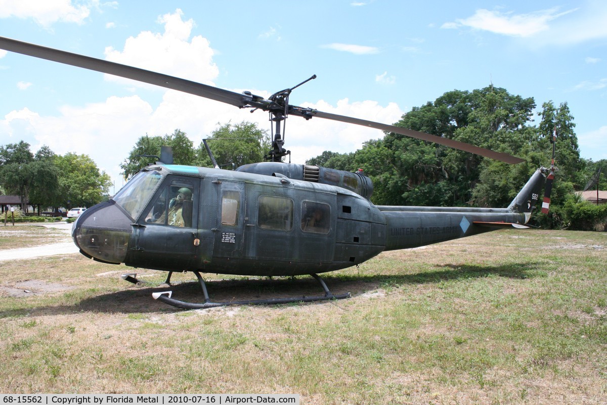 68-15562, 1968 Bell UH-1H Iroquois C/N 10492, UH-1 in Tampa Veterans Park on US 301 south of Fairgrounds